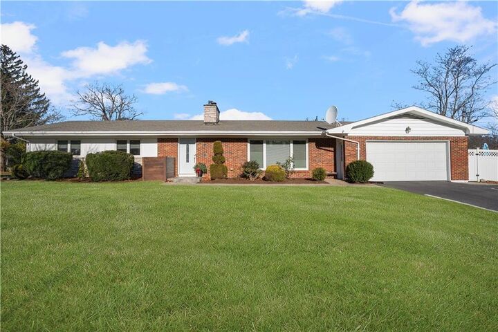 285 School Street  Lincoln RI 02865 photo