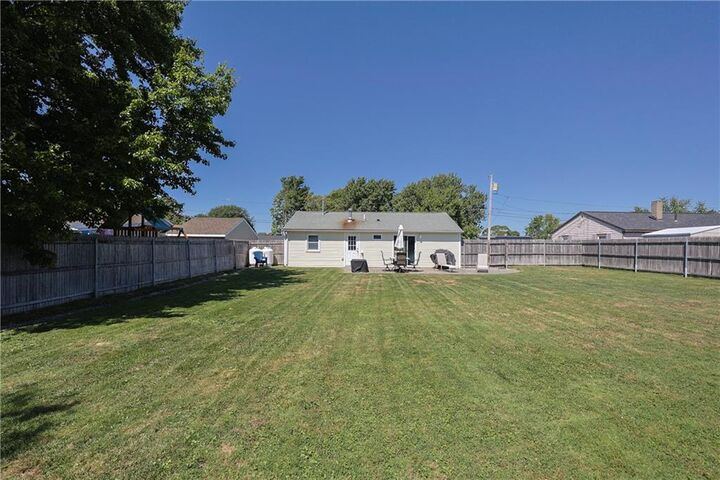 Property Photo:  6 Scott Lane  RI 02809 