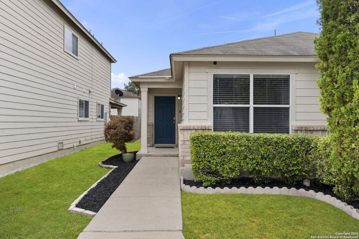 Property Photo: 10140 Del Lago TX 78245