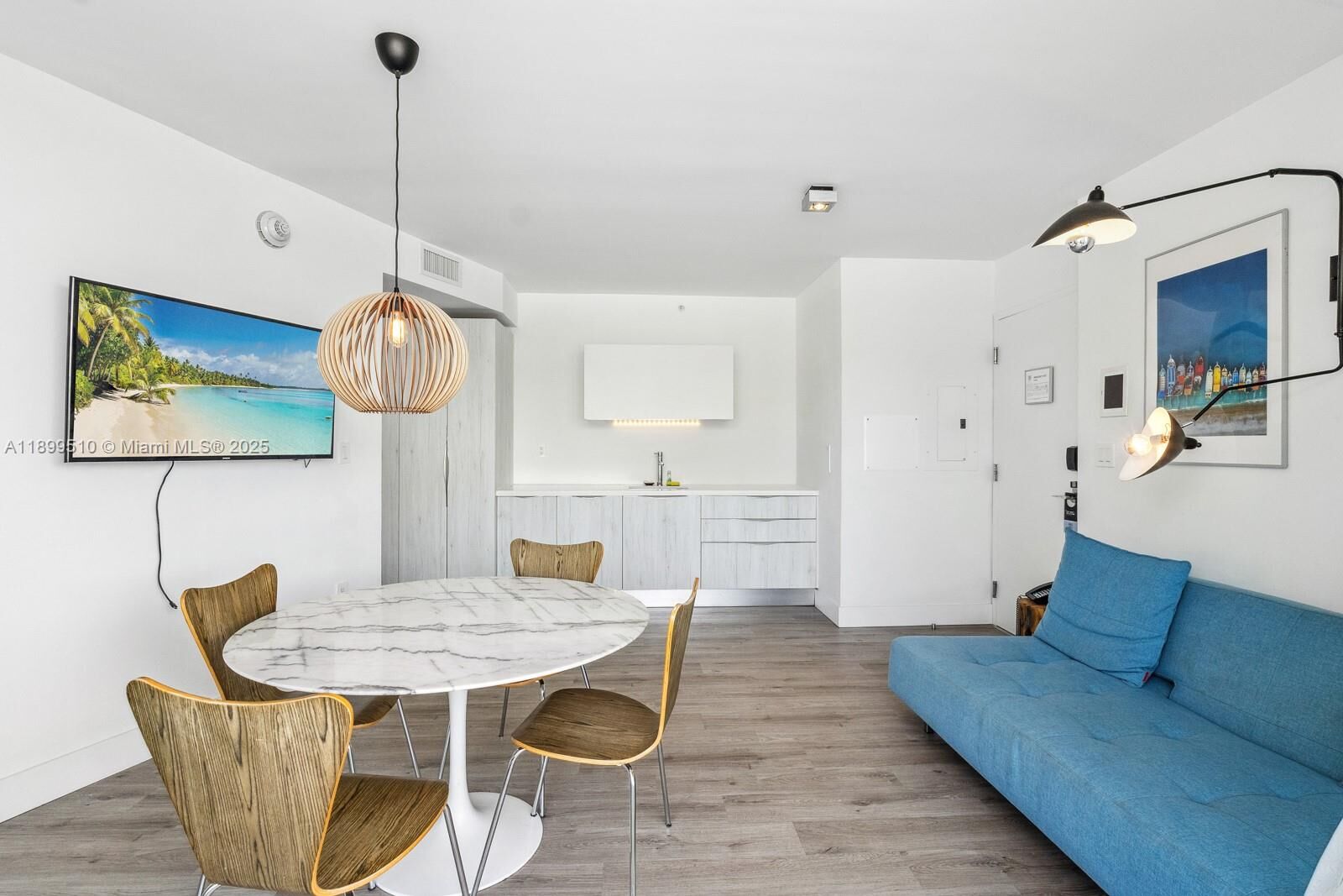 Property Photo:  6080 Collins Ave 302  FL 33140 