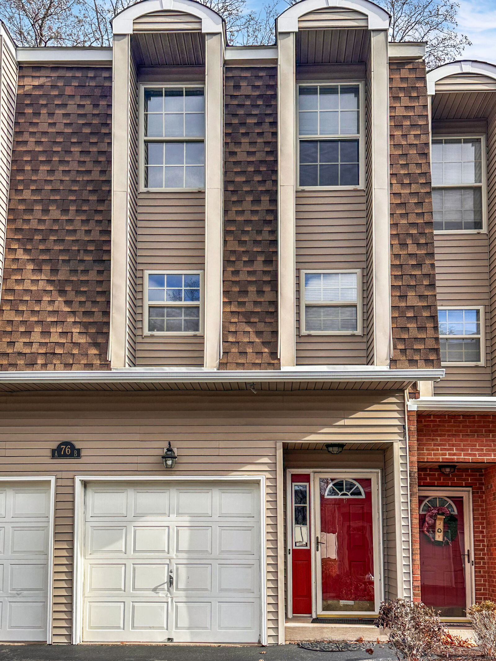 Property Photo:  76 North Mountain Road B  CT 06052 