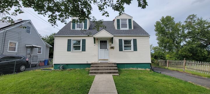 87 Ellington Street  Hartford CT 06106 photo