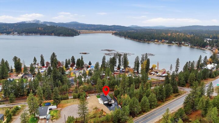 Property Photo: 39897 Sunset Bay Rd WA 99148