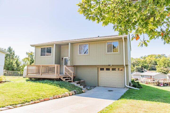 12 Pinehurst  Circle  Glenwood IA 51534 photo