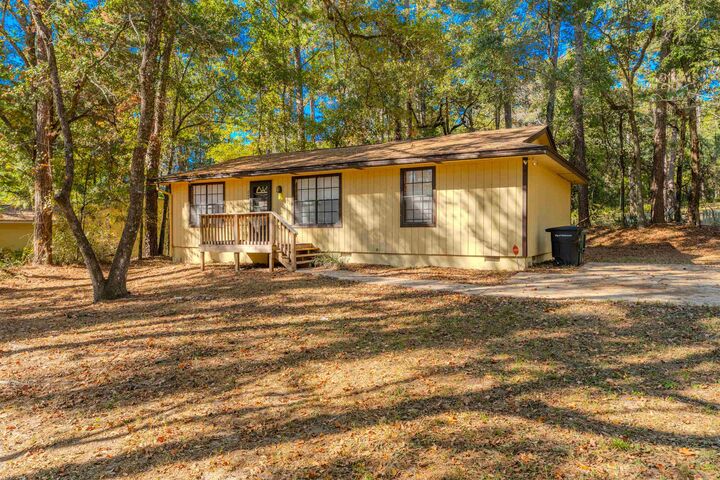 2424 Jolene Lane  Tallahassee FL 32303 photo