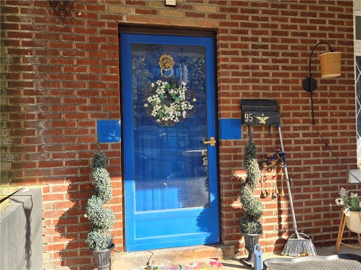 Property Photo: 95 Harwood St PA 15211