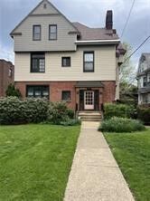 Property Photo:  5917 Walnut St 8  PA 15232 