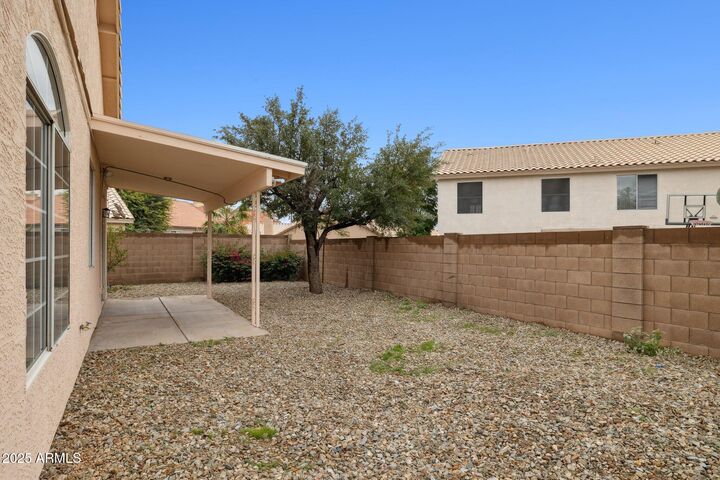 Property Photo: 11179 E Laurel Lane AZ 85259