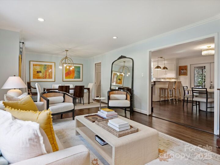 Property Photo: 6624 Long Meadow Road NC 28210