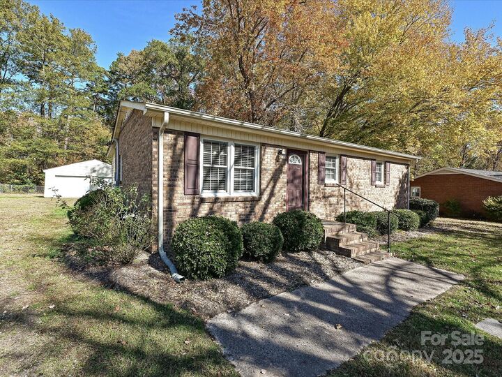 117 Sunset Lane  Bessemer City NC 28016 photo