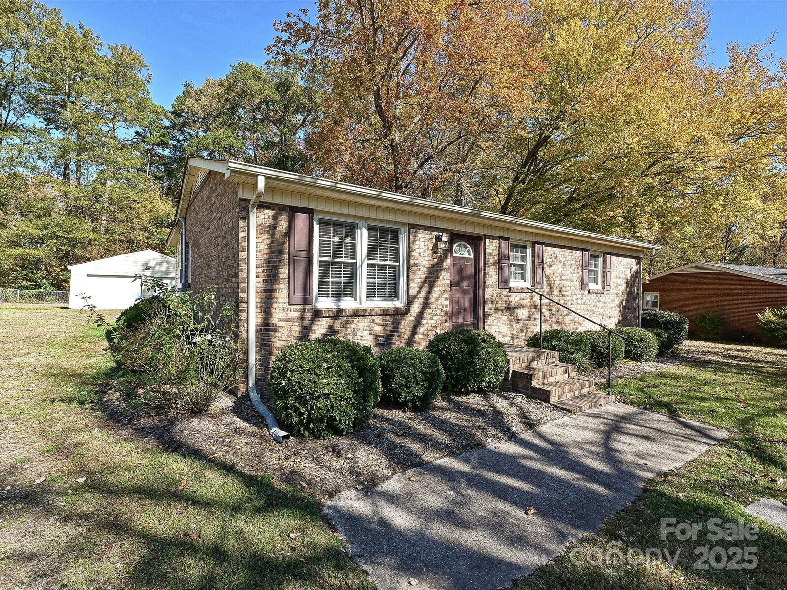 Property Photo:  117 Sunset Lane  NC 28016 