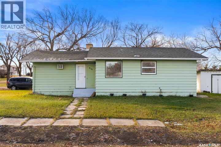Property Photo: 416 Souris Avenue SK S0G 5E0