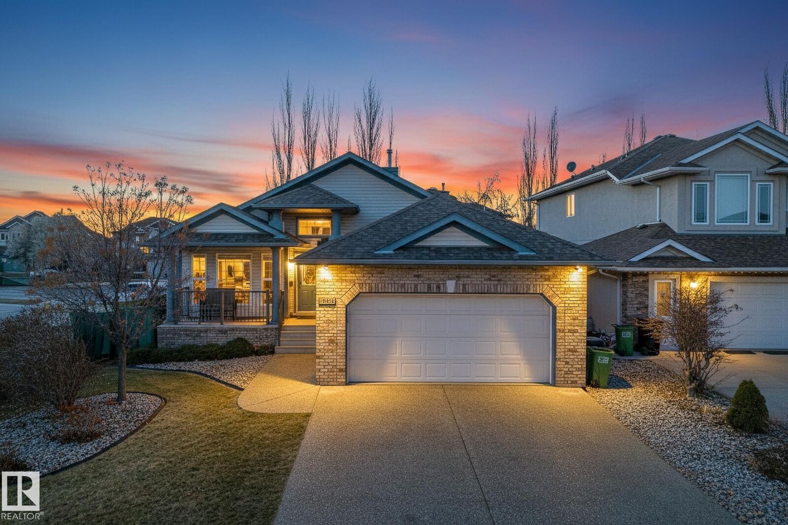 Property Photo:  20756 90 Avenue NW  AB T5T 1T4 