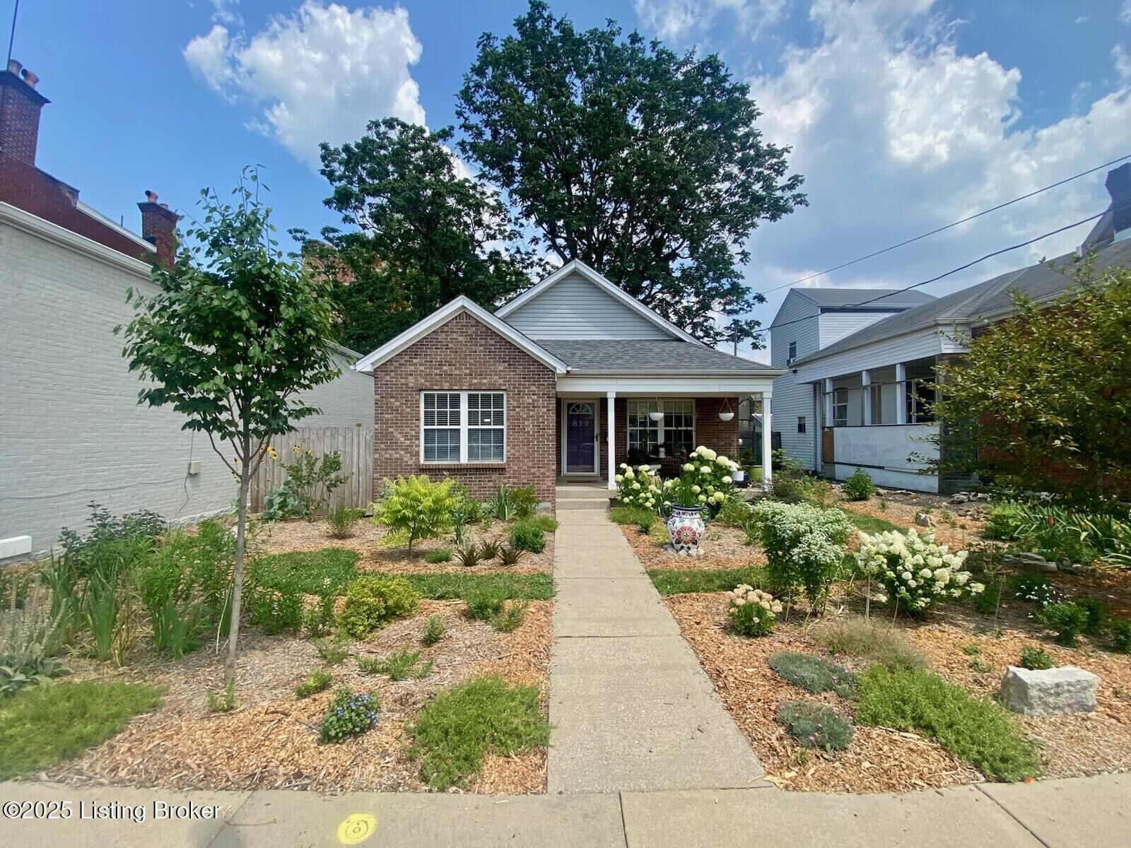 Property Photo: 819 S Shelby St KY 40203
