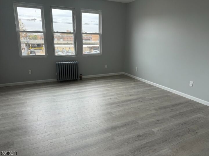 Property Photo:  918 Pennington St 1L  NJ 07202 