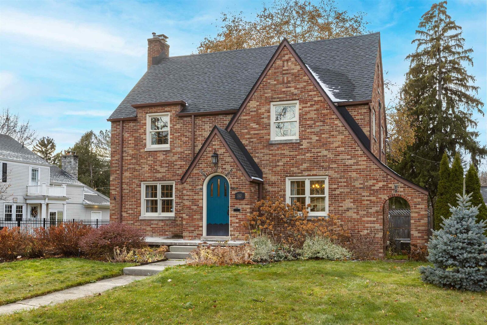 Property Photo:  313 Ardussi  MI 48602 