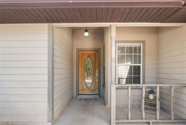 Property Photo: 420 NW 94th Way FL 32607