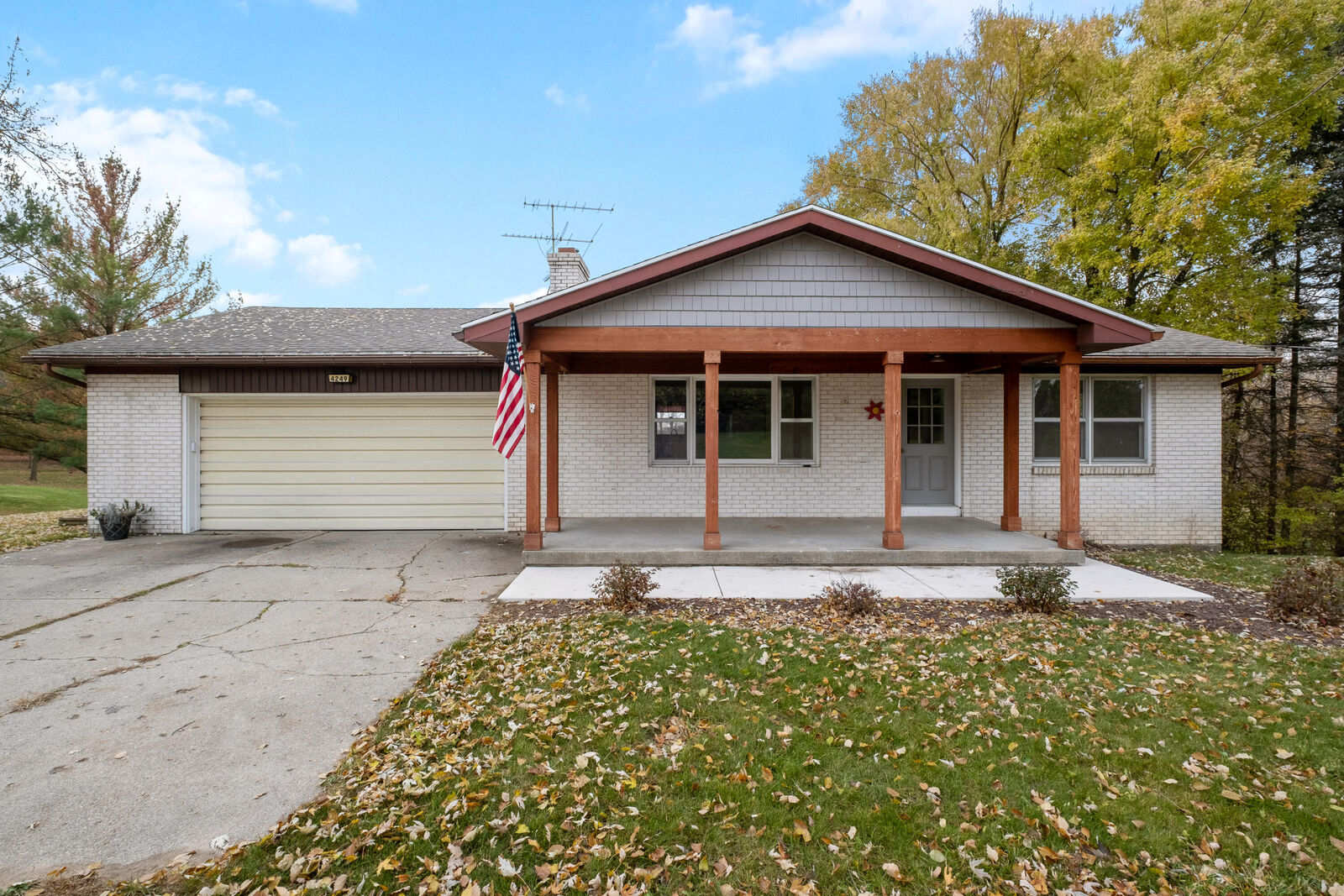 Property Photo:  4249 Baumhoff Avenue NW  MI 49321 