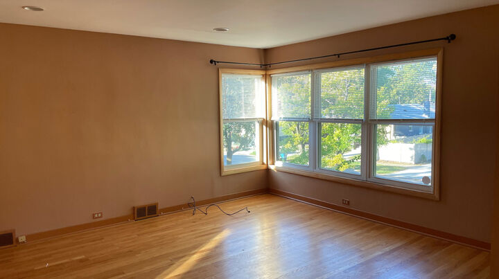 Property Photo:  840 Dunlop Avenue 2  IL 60130 