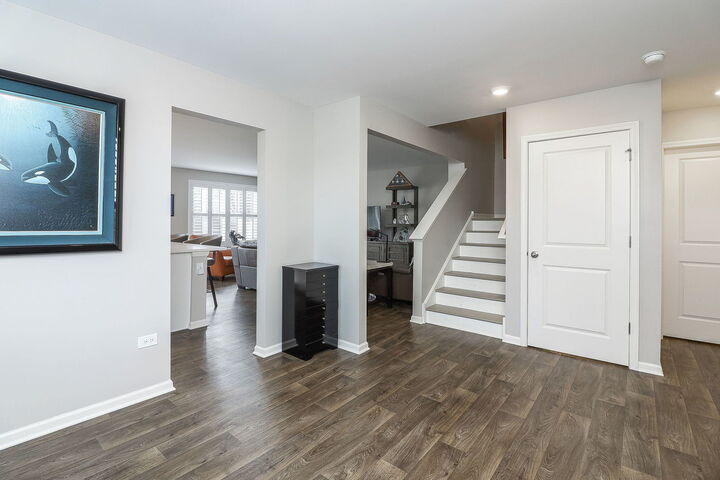 Property Photo:  2084 Canyon Creek Court  IL 60503 