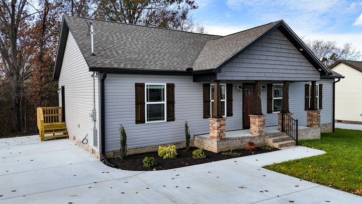 112 Demombreum Circle  Shelbyville TN 37160 photo