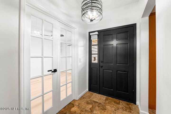 Property Photo: 11434 Wondering Pines Lane FL 32258