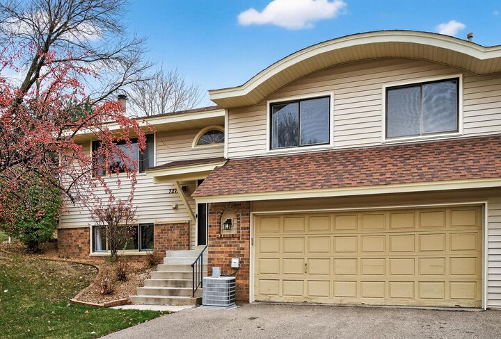 Property Photo: 7275 Pontiac Circle MN 55317