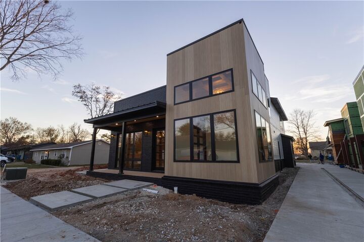 212 SW Glover Street  Bentonville AR 72712 photo