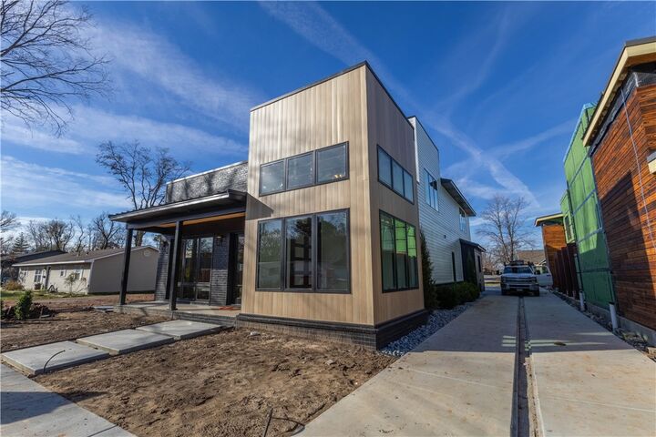 212 SW Glover Street  Bentonville AR 72712 photo