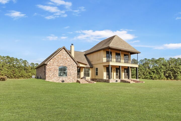 Property Photo:  7719 Shreveport Hwy  LA 71446 