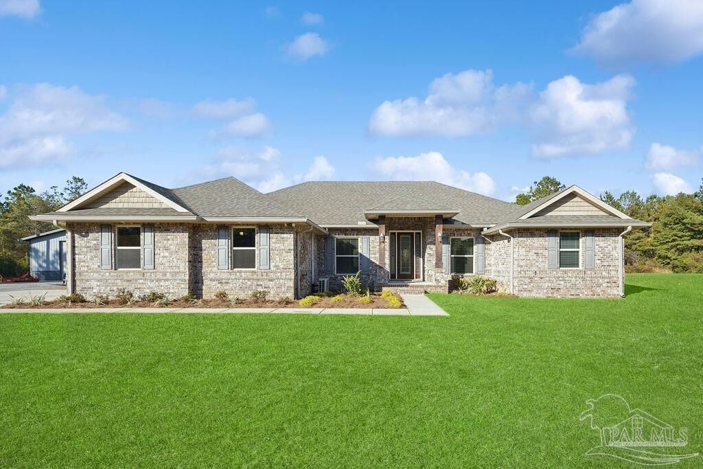 Property Photo: 564 Ard Field Rd FL 32565