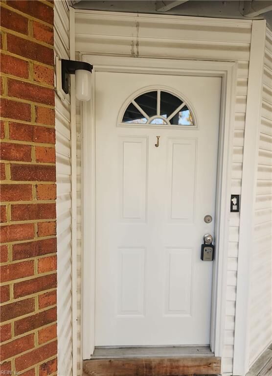 Property Photo: 1232 Norview Ave J VA 23513