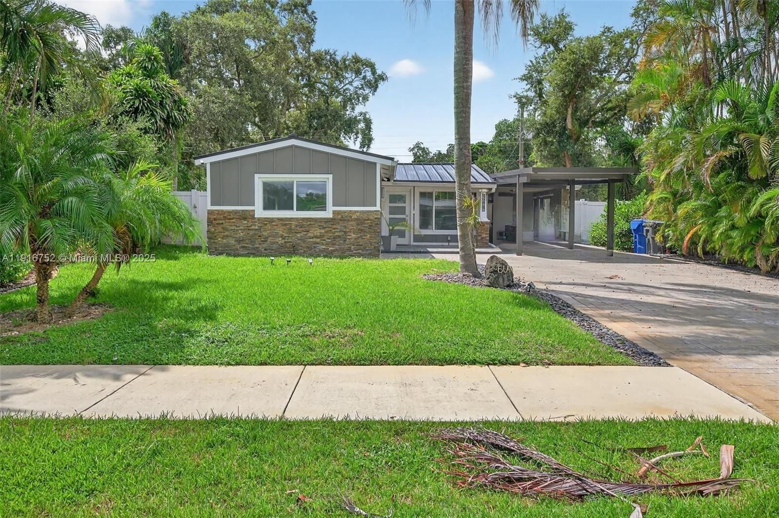 Property Photo: 6640 Douglas FL 33024