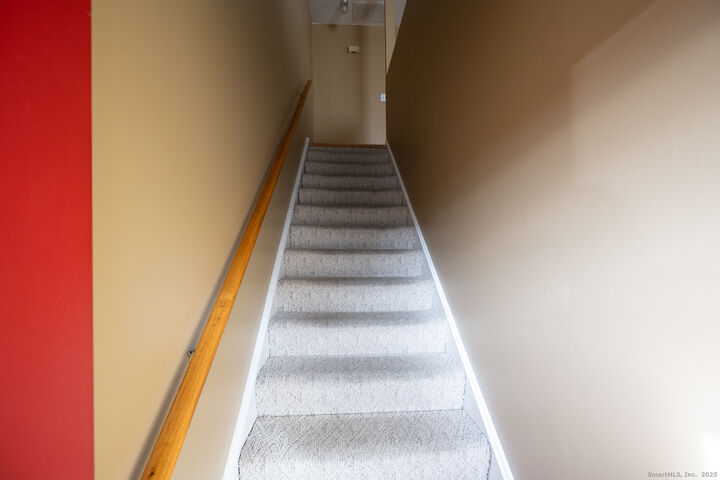 Property Photo:  310 Booth Street Apt G  CT 06614 