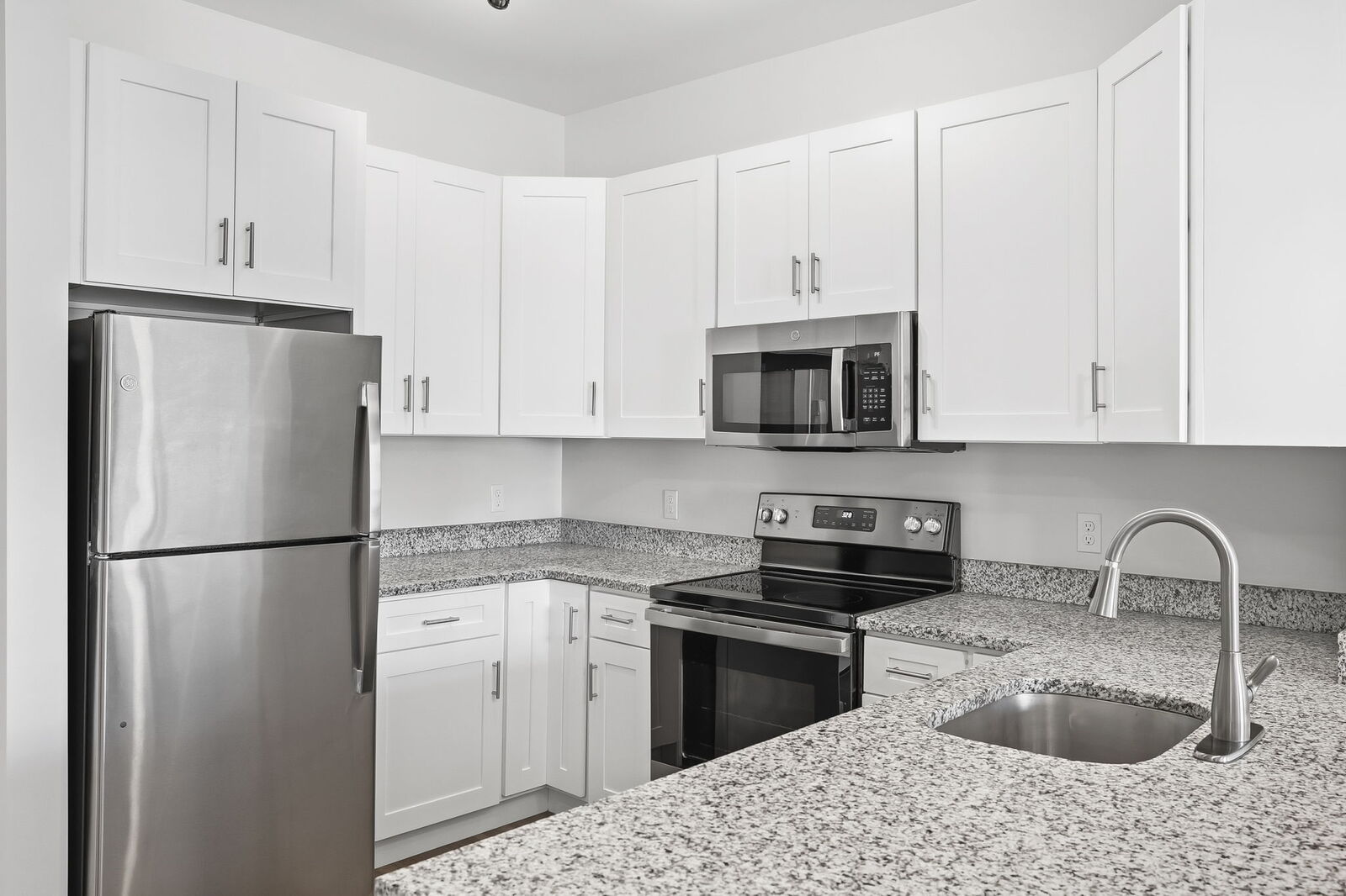 Property Photo:  71 Connecticut Avenue 205  CT 06850 