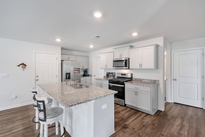 Property Photo:  1808 Bridle Lane  SC 29376 