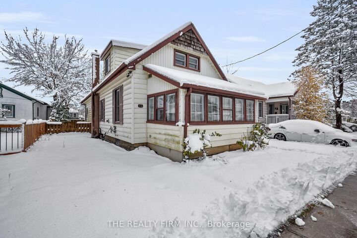 Property Photo:  64 Mackay Avenue  ON N6J 2V5 
