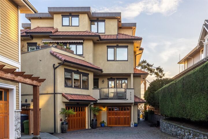 Property Photo:  9949 Third St 101  BC V8L 3B1 