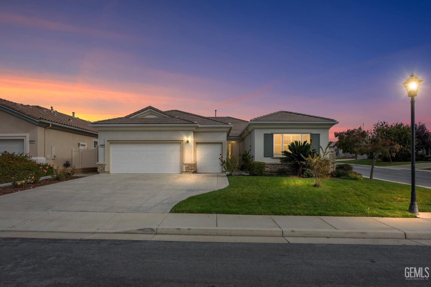 Property Photo:  6303 Pinion Ranch Road  CA 93306 
