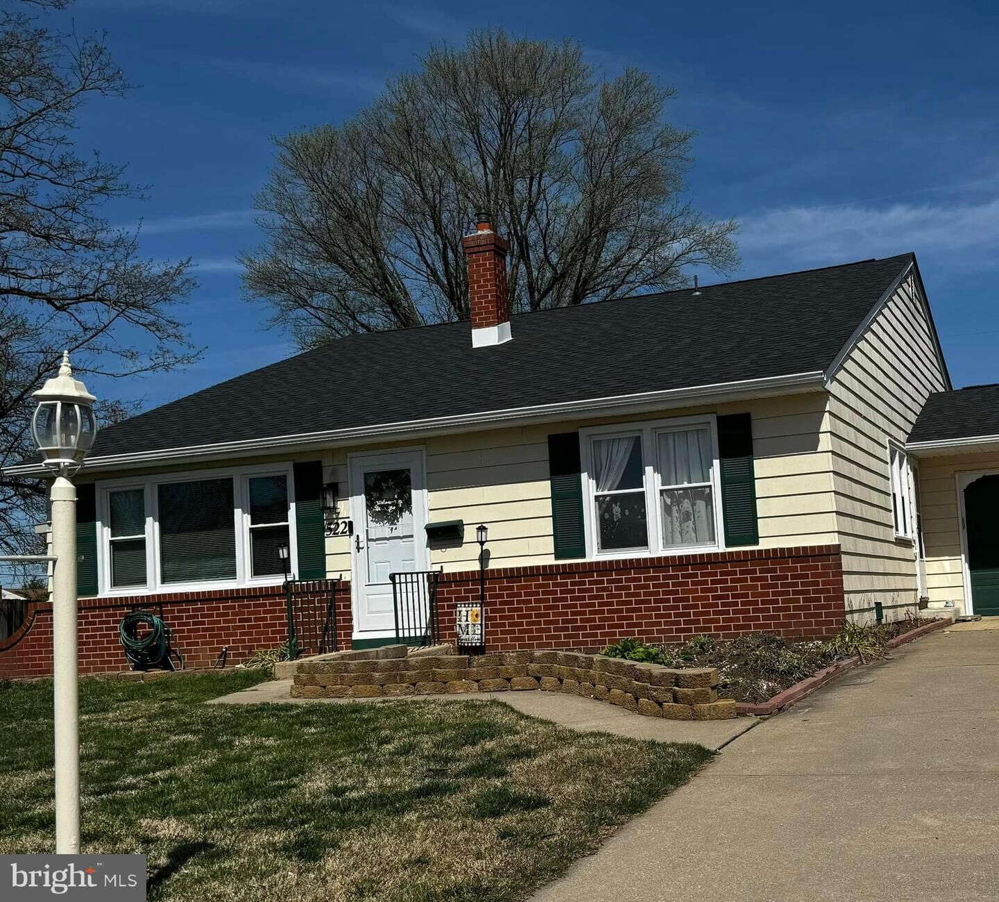 Property Photo:  522 E Roosevelt Avenue  DE 19720 