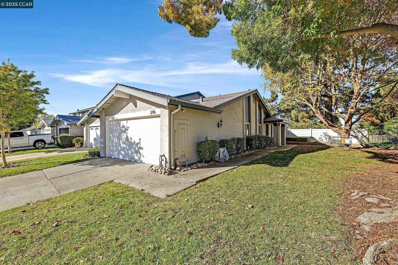 Property Photo: 3716 Mesa Vista Dr CA 94583