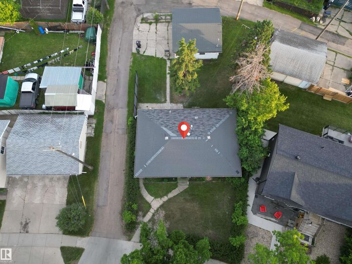 Property Photo:  16415 106 Avenue NW  AB T5P 0X1 