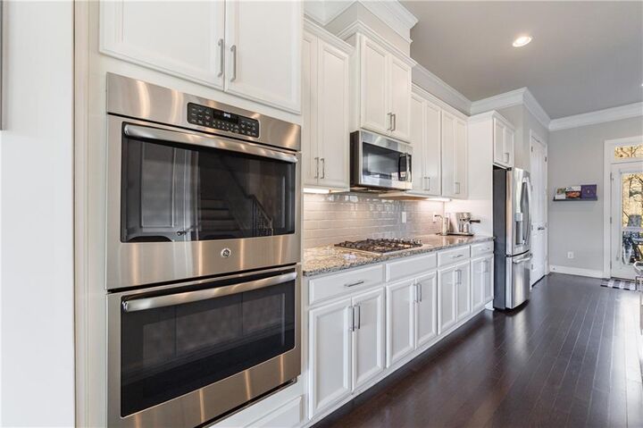 Property Photo: 2002 Raven Way GA 30341