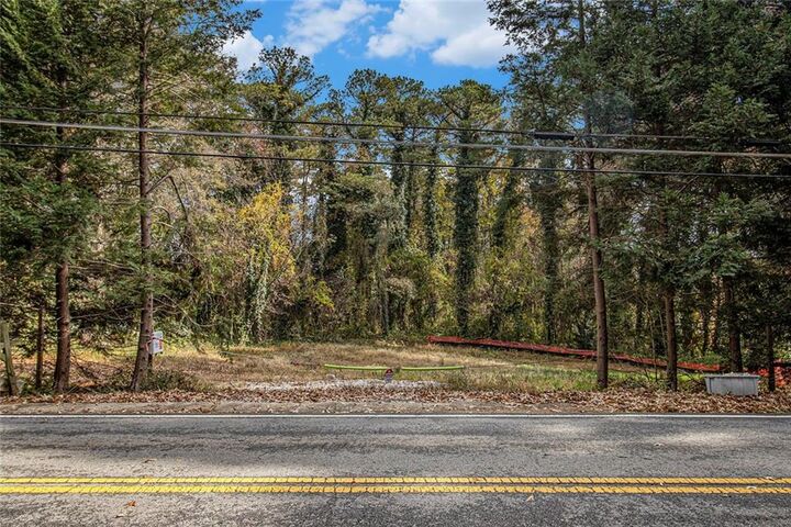 Property Photo:  883 Mountain View Drive  GA 30083 