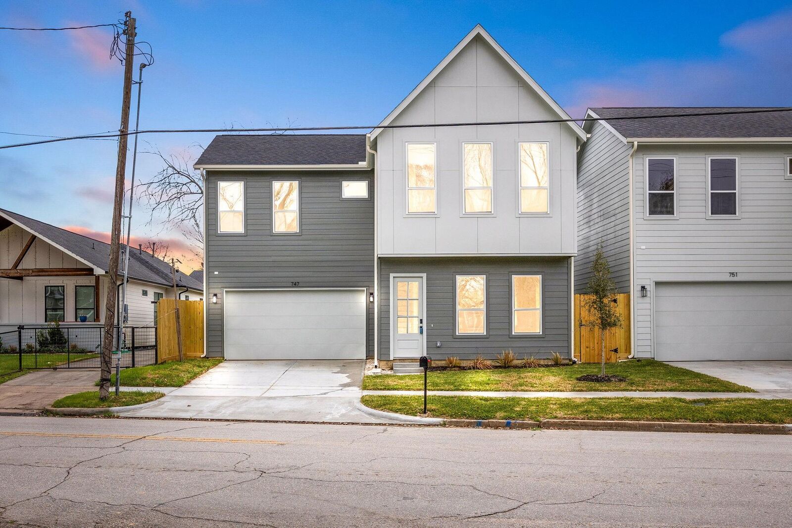 Property Photo: 747 Dumble Street TX 77023