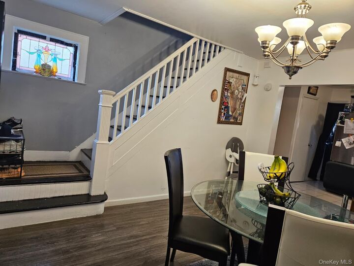 Property Photo:  187-11 104 Avenue  NY 11412 