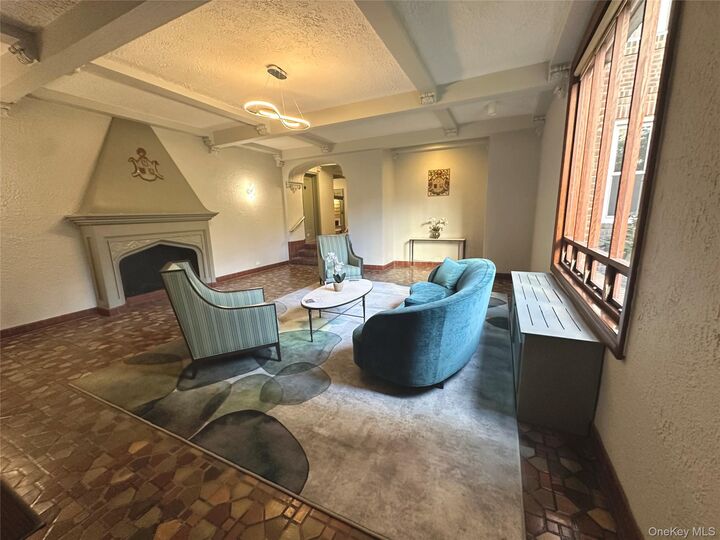 Property Photo:  1468 Midland Avenue 2F  NY 10708 