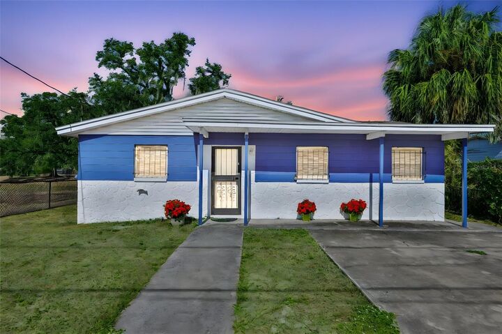 Property Photo: 3504 E Frierson Avenue FL 33610