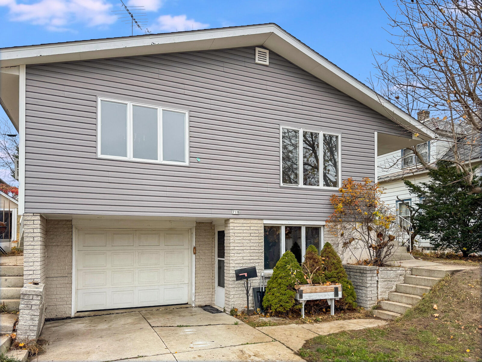 Property Photo:  718 S 22nd St  WI 54220 
