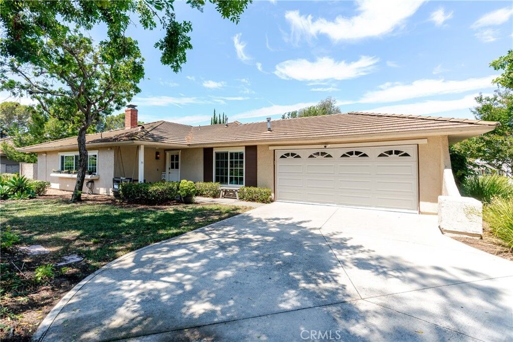 Property Photo: 12 Juniper CA 92612